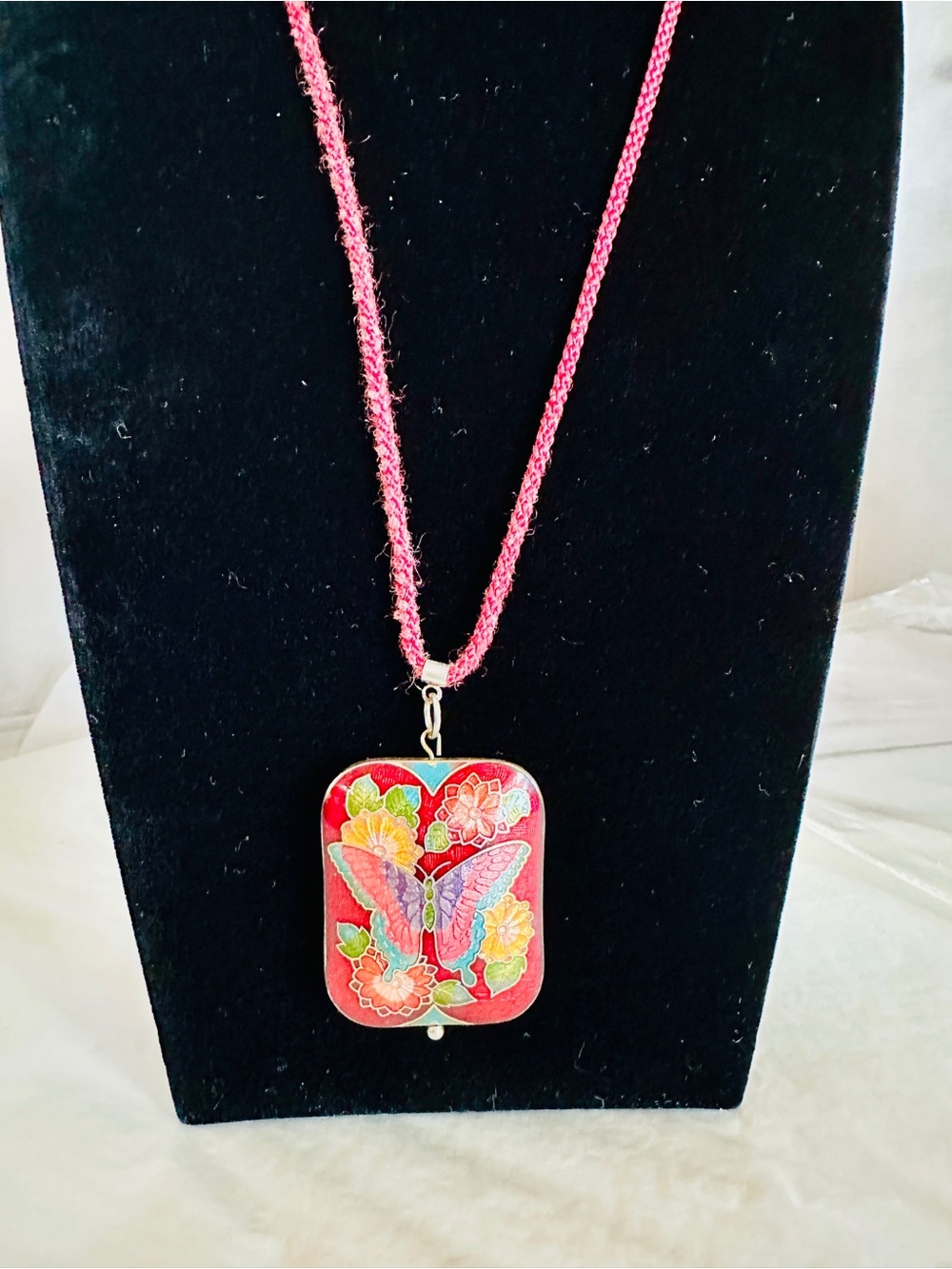 Vintage Cloisonné Pendant Necklace, Butterfly Floral, Red  Puffy 2 Sided - Picture 3 of 7